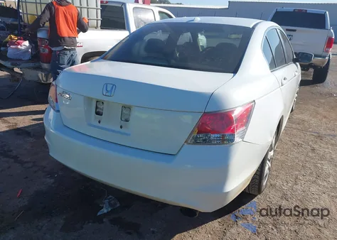 2010 Honda Accord 2.4 Ex-L z USA, uszkodzony, nr VIN 1HGCP2F88AA078637